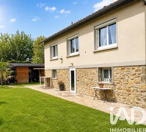 Traditional house in La Norville (91290)