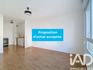 Apartment in Dammarie-lès-Lys (77190)