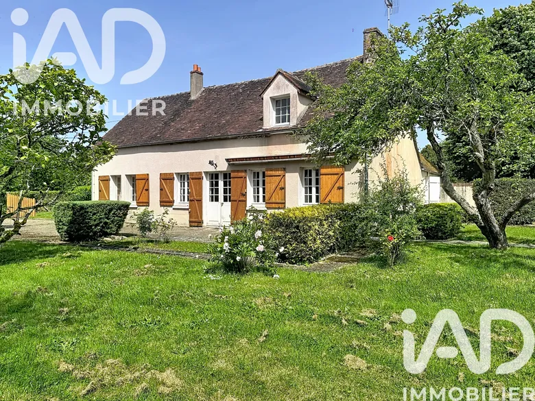 Maison 5 pièces 153 m² · à Douchy · 153 m² · 110 000 €