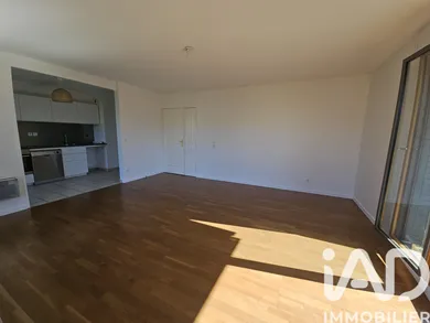 Apartment in Asnières-sur-Seine (92600)