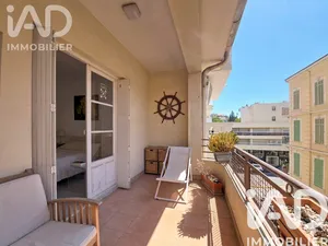 Apartment in Saint-Raphaël (83700)