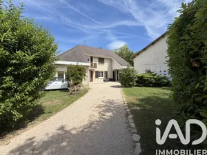 Maison à Saint-Germain-du-Plain (71370)