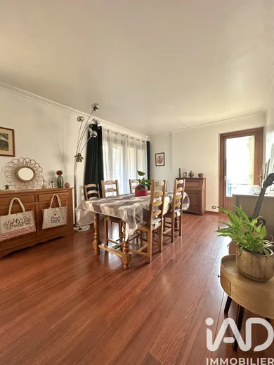 Apartment in Maurepas (78310)