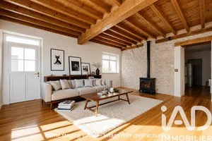 Maison traditionnelle à COULANGERON (89580)