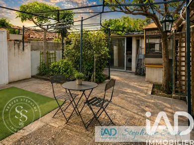 Townhouse in Le Pontet (84130)