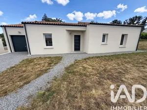 Maison traditionnelle à Parthenay (79200)