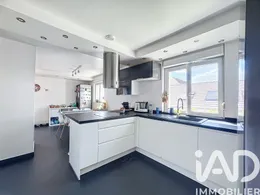 House in Vaux-sur-Seine (78740)
