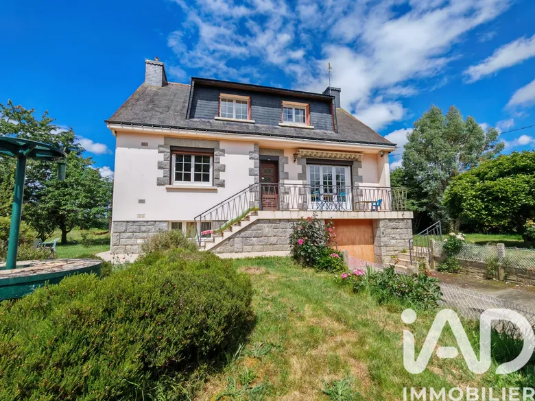 Maison 8 pièces 150 m² · à Forges de Lanouee · 150 m² · 199 000 €