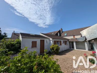 Village house in Chevrières (60710)