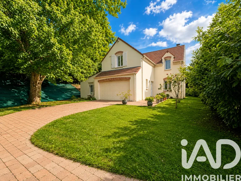 Maison 7 pièces 180 m² · à Soisy-sous-Montmorency · 180 m² · 784 000 €