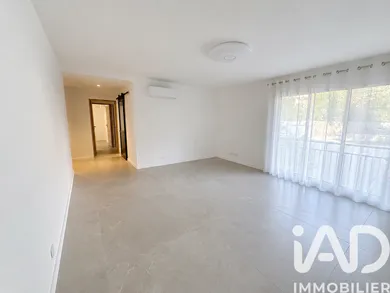 Appartement à Hyères (83400)
