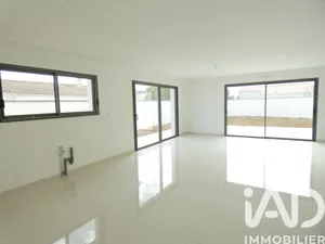 Detached house in Chauray (79180)