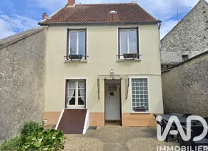 Maison de village à Pussay (91740)