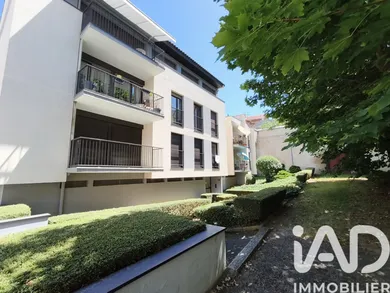 Appartement à Clermont-Ferrand (63100)