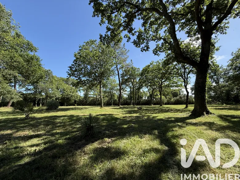 Terrain agricole à Belz (56550) · 65 000 €