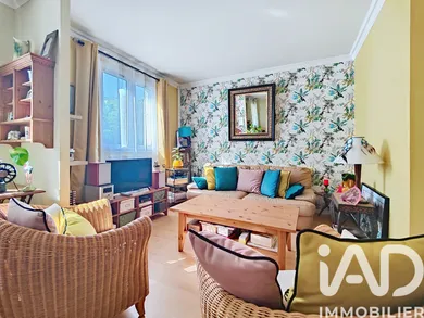 Apartment in Maurepas (78310)
