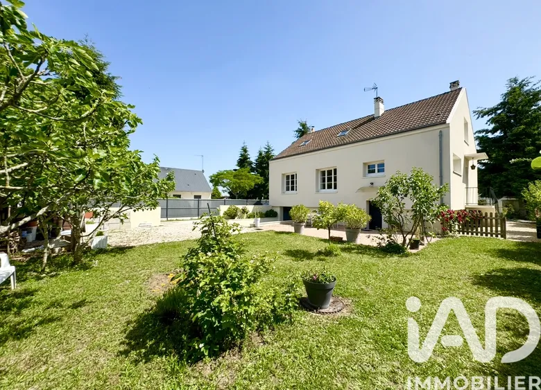 Maison 6 pièces 150 m² · à Saint-Hilaire-Saint-Mesmin · 150 m² · 369 500 €