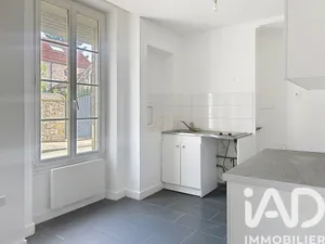 Apartment in Voisenon (77950)