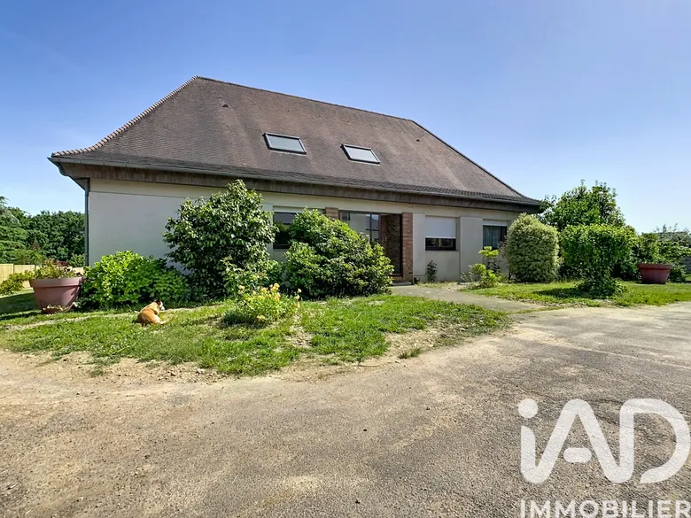Maison 7 pièces 215 m² · à Thouaré-sur-Loire · 215 m² · 450 000 €