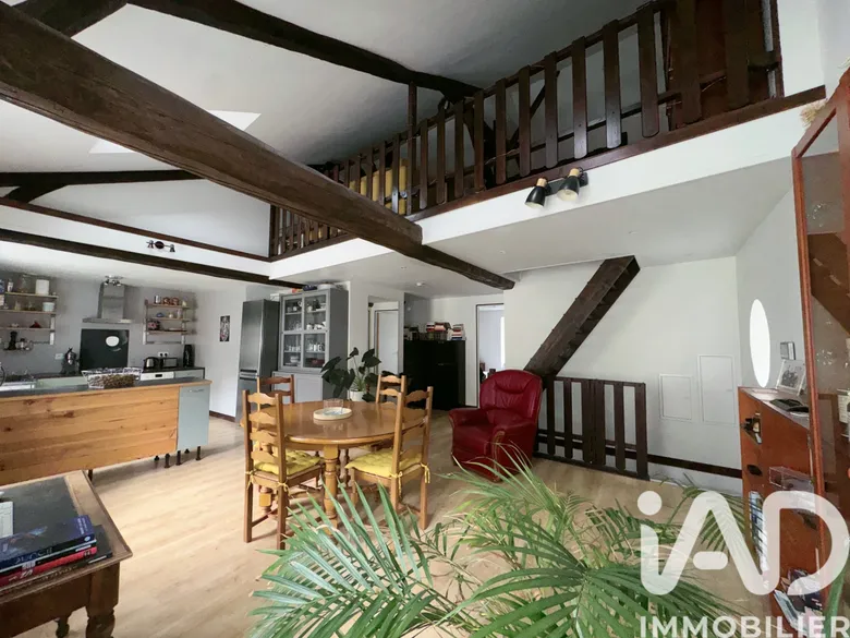 Appartement 4 pièces 101 m² · à La Tour-du-Pin · 101,4 m² · 175 000 €