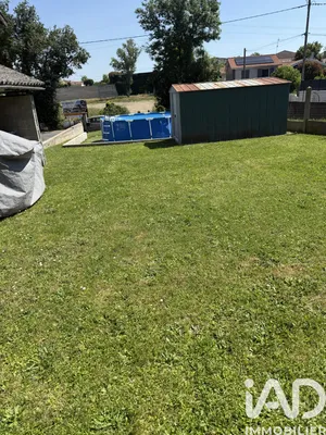 Building plot in Frans (01480)