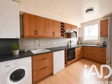 Apartment in Le Plessis-Robinson (92350)