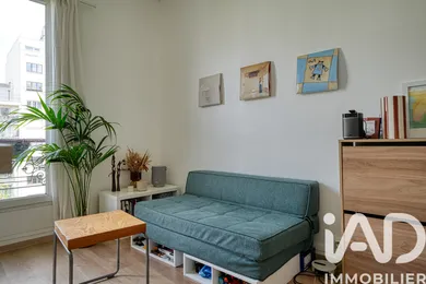 Apartment in Paris (75015)