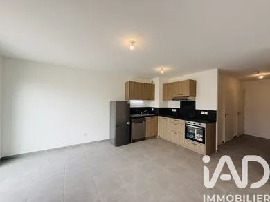 Duplex à Sarrians (84260)