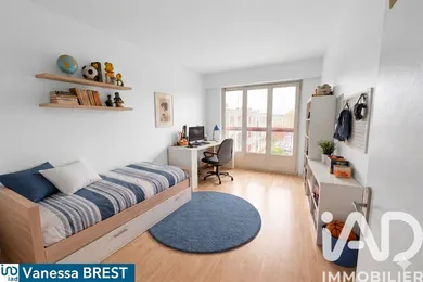 Apartment in Chilly-Mazarin (91380)