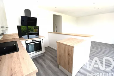 Appartement à Bruyères-le-Châtel (91680)