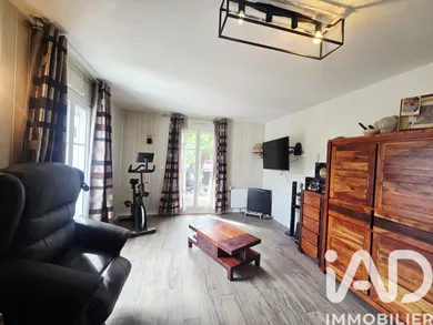 Appartement à Saint-Pierre-du-Perray (91280)