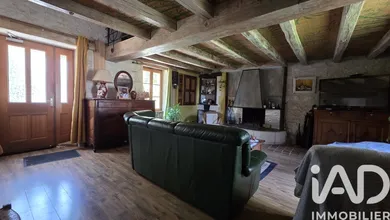 Maison à Saint-Saturnin (16290)