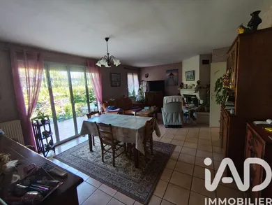 Maison à Vieux-Champagne (77370)
