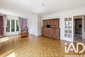 Apartment in Nantes (44300)