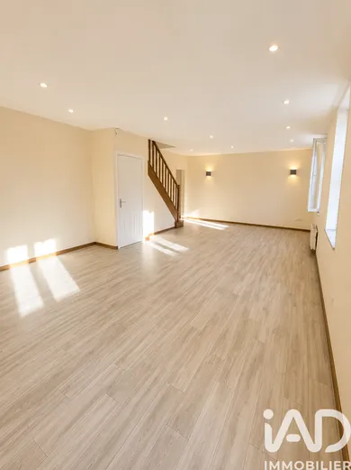 Appartement à La Chapelle-en-Serval (60520)