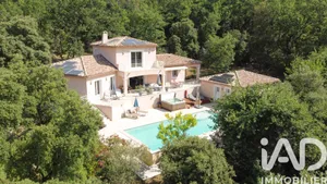 Maison à Forcalqueiret (83136)