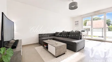 Apartment in Ferrières-en-Brie (77164)