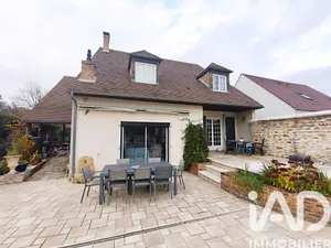Maison traditionnelle à Maincy (77950)