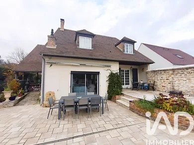 Maison traditionnelle à Maincy (77950)