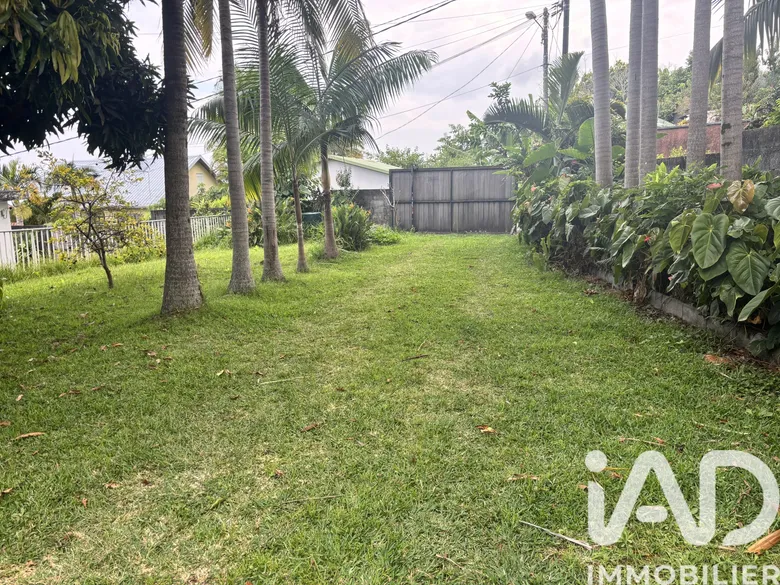 Terrain à bâtir à Petite-Île (97429) · 161 000 €