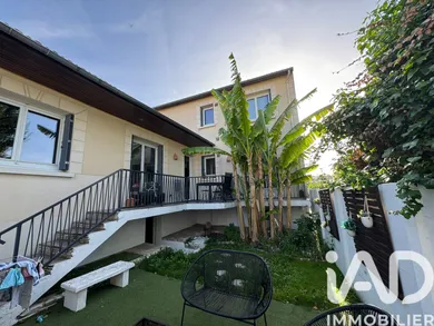 Maison traditionnelle à Argenteuil (95100)