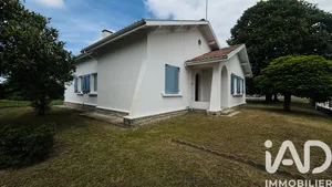 House in Narrosse (40180)
