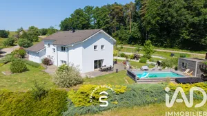 Architectural house in Hadol (88220)