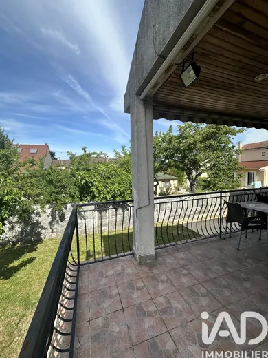 Apartment in Chelles (77500)