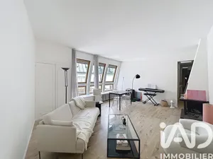 Apartment in Paris (75012)