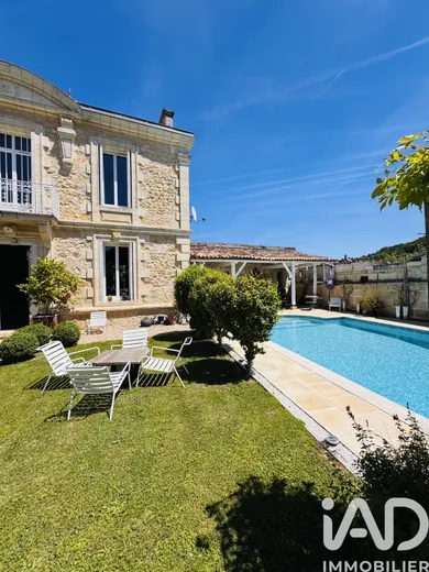 Mansion in Saint-Jean-de-Blaignac (33420)