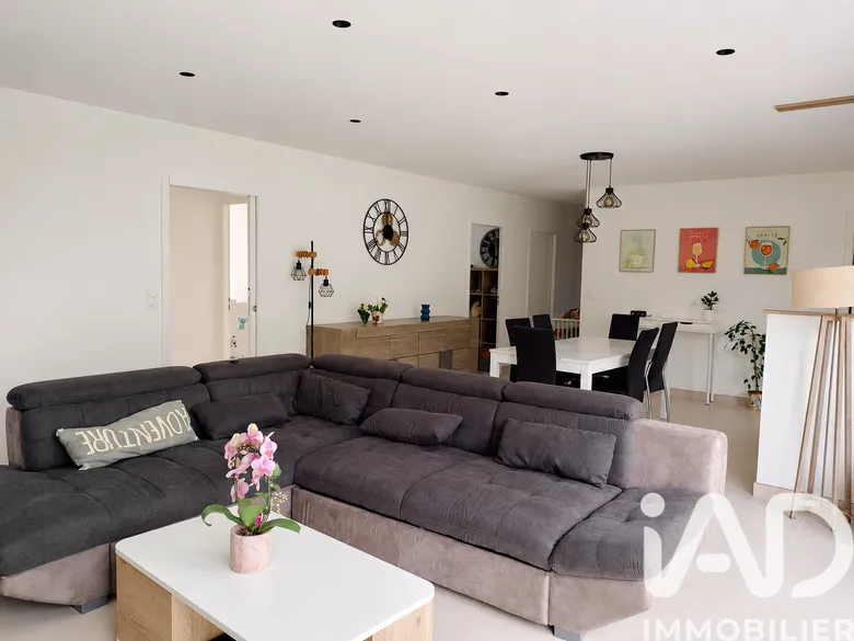 Maison 5 pièces 117 m² · à Les Achards · 117 m² · 322 000 €