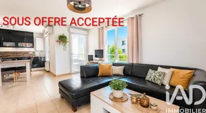 Apartment in Monteux (84170)