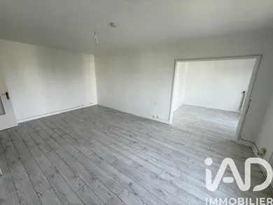 Apartment in Joué-lès-Tours (37300)