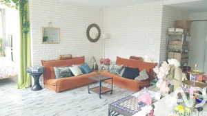 Apartment in Paris (75019)